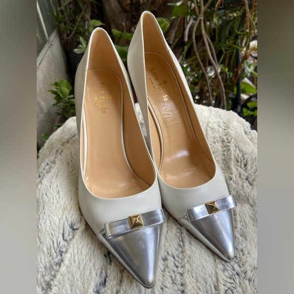 kate spade Shoes - Kate Spade Made in Italy Bow Tip Pump